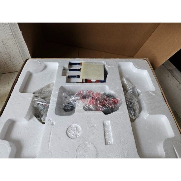 Mr Xmas world's Fair carriage race new rare gold label horses Xmas animated - Picture 3 of 6